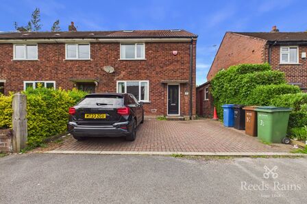 3 bedroom End Terrace House for sale