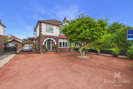 Macclesfield Road, 3 bedroom Semi Detached House for sale, &pound;495,000