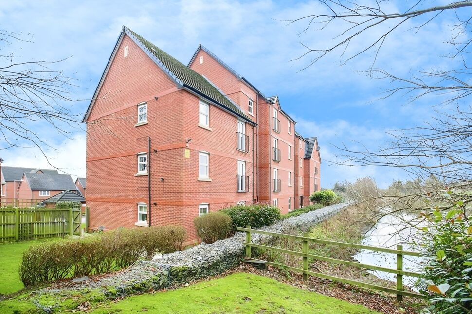 Main image of 2 bedroom Flat for sale, Cooper Street, Hazel Grove, Cheshire, SK7