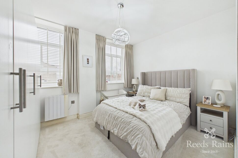 Main image of 2 bedroom Flat for sale, Lee Street, Stockport, Cheshire, SK1