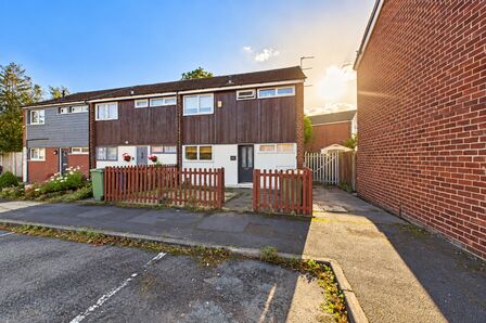 3 bedroom End Terrace House for sale