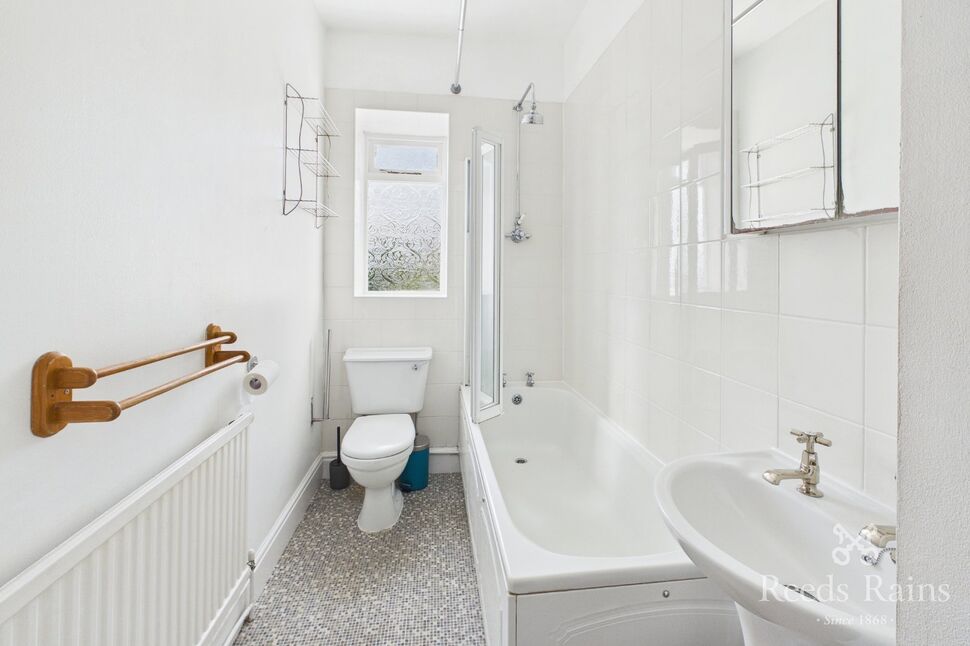 Family Bathroom WC