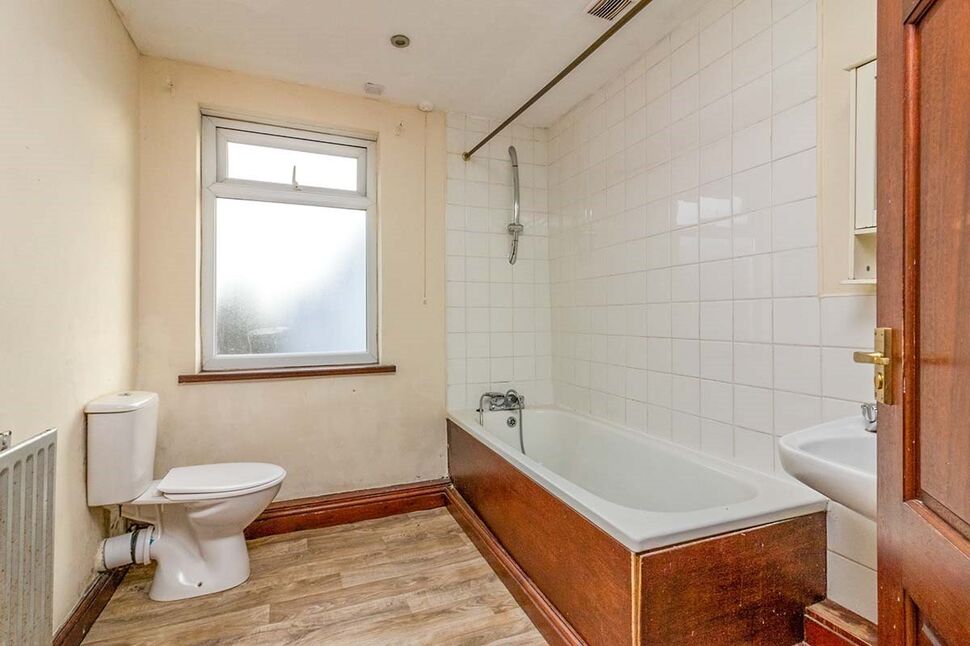 Family Bathroom WC
