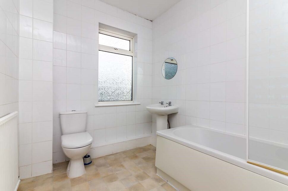 Family Bathroom WC