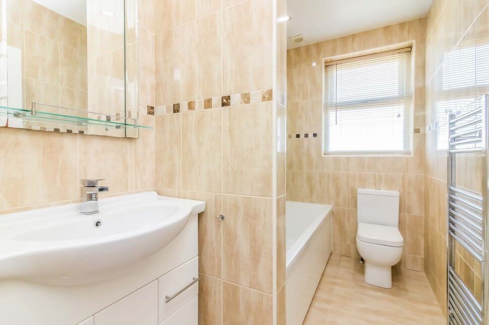 Family Bathroom WC
