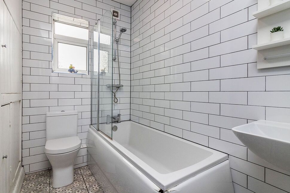 Family Bathroom WC
