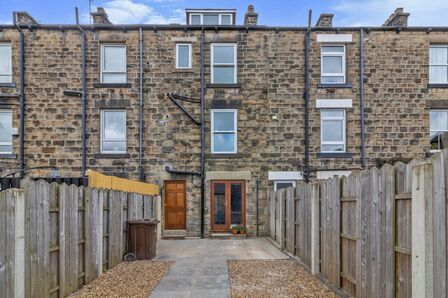 2 bedroom  Flat to rent