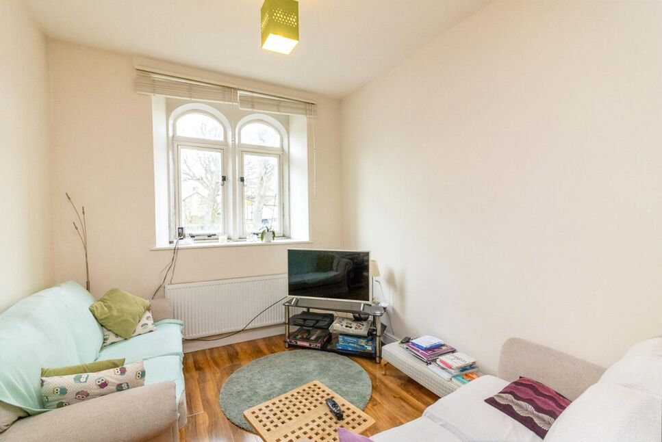 Lounge / Kitchen