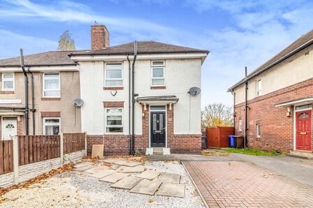 2 bedroom Semi Detached House to rent