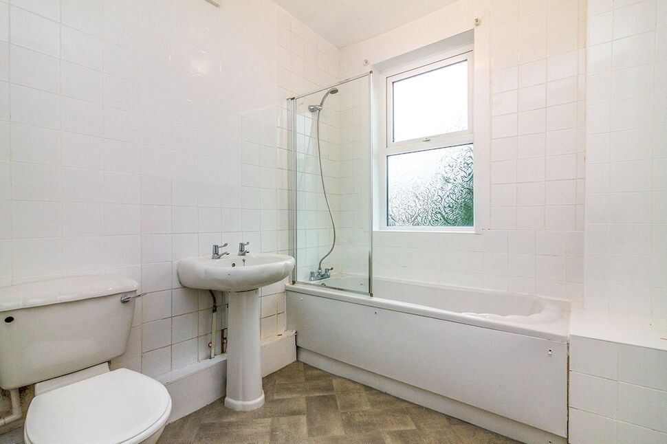 Family Bathroom WC