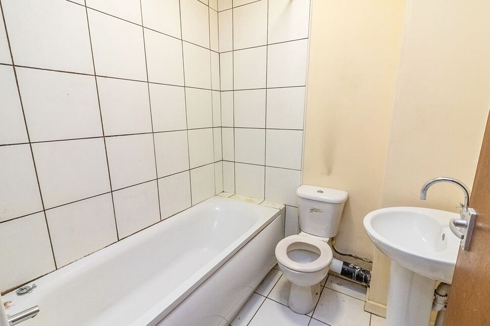 Family Bathroom WC