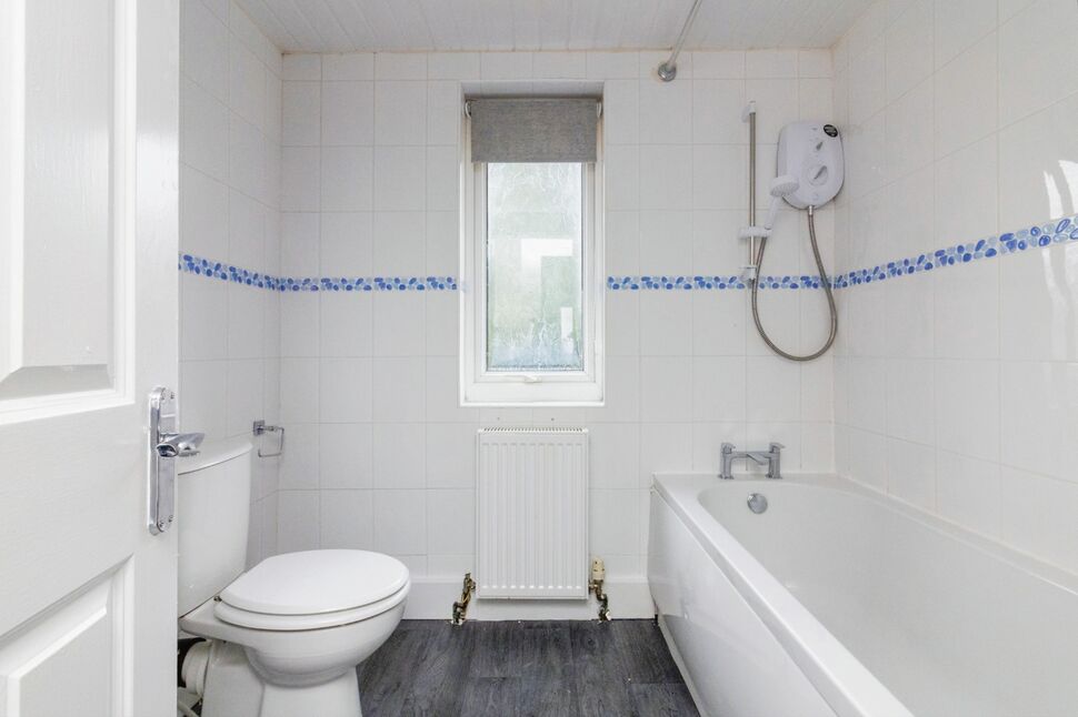 Family Bathroom WC