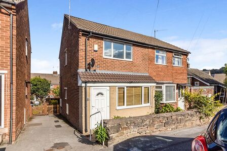 Barlow Road, 2 bedroom Semi Detached House to rent, £850 pcm