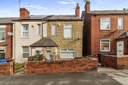 Wincobank Avenue, 3 bedroom Mid Terrace House for sale, £80,000