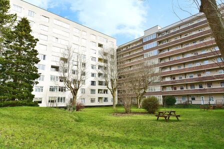 2 bedroom  Flat for sale