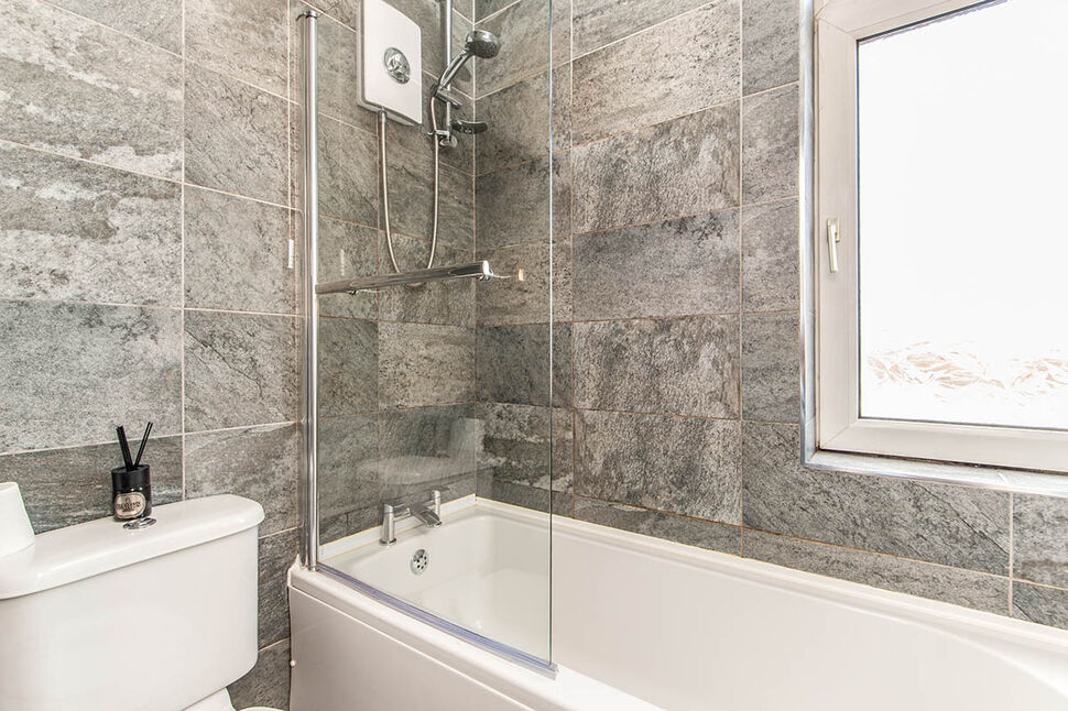 Family Bathroom WC