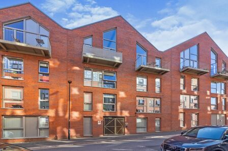 1 bedroom  Flat to rent