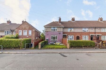2 bedroom Semi Detached House to rent