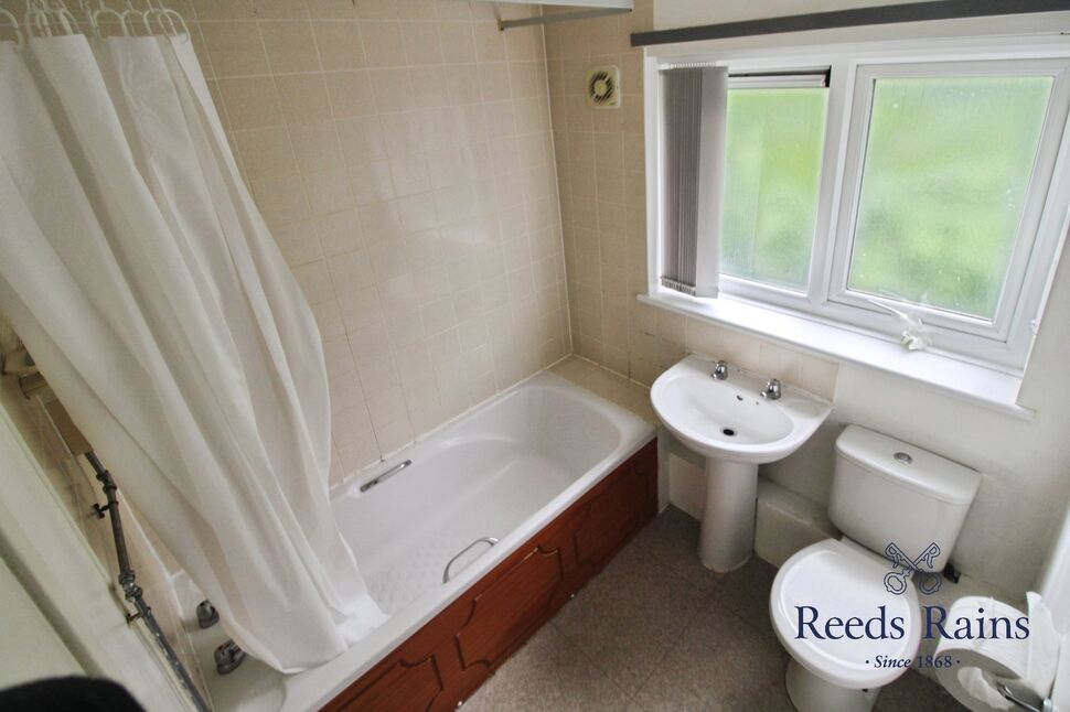 Family Bathroom WC