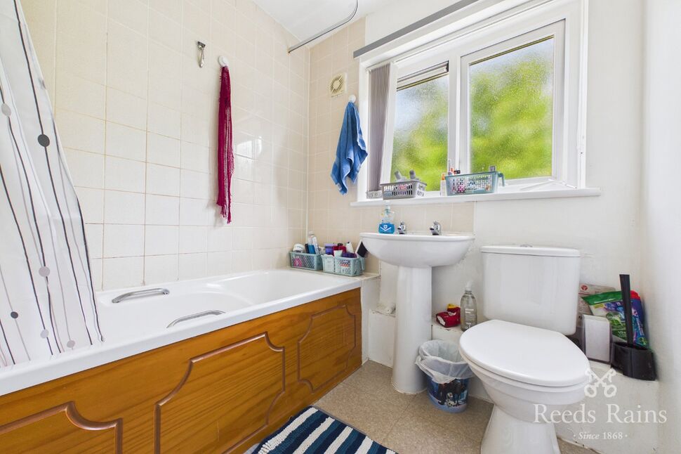 Family Bathroom WC