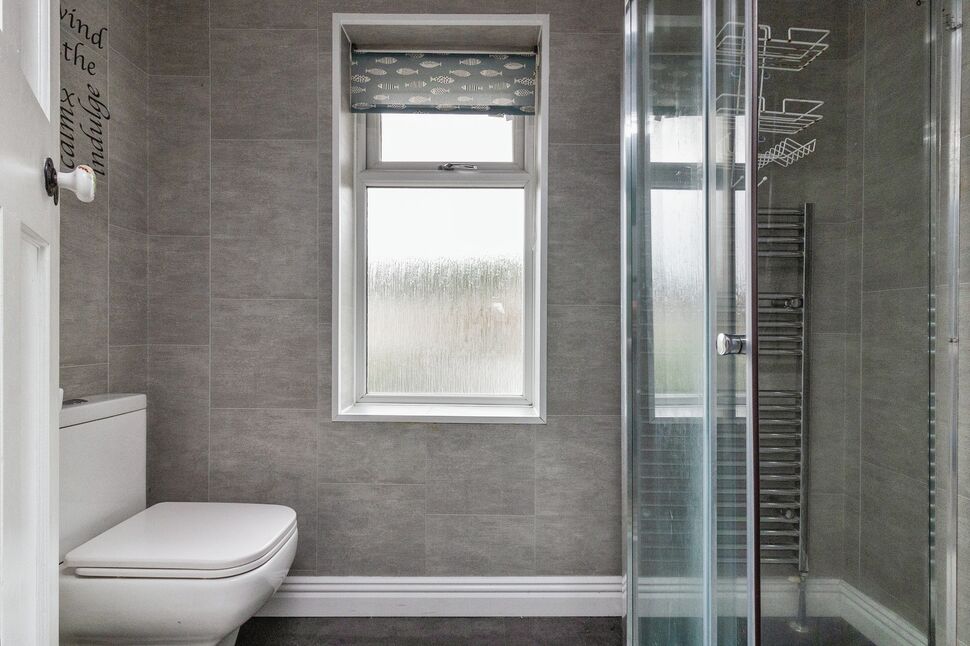 Shower Room WC