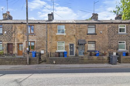 1 bedroom Mid Terrace House to rent