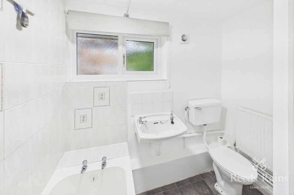 Family Bathroom WC