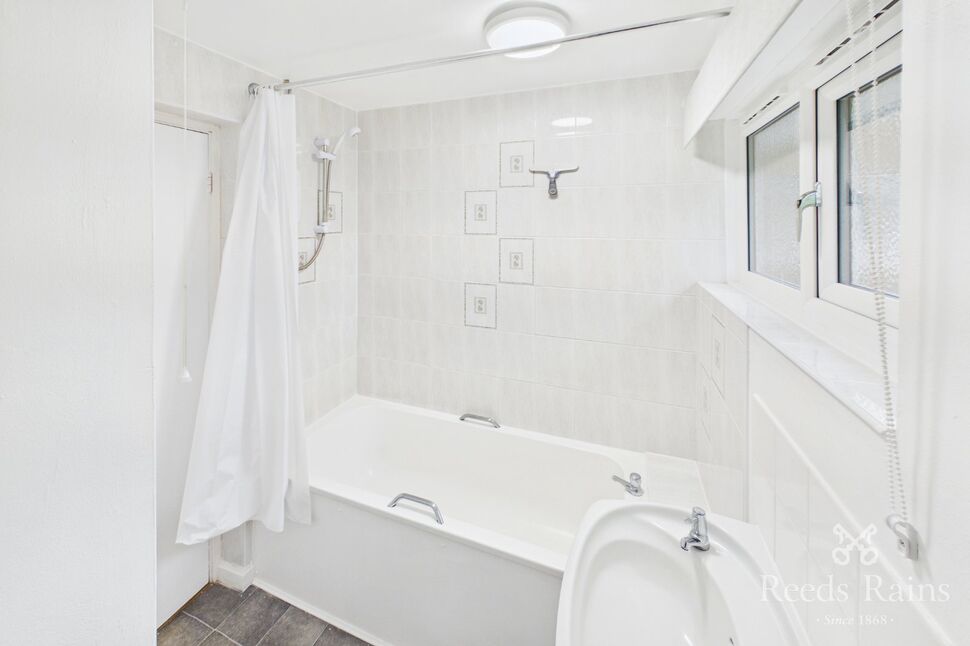 Family Bathroom WC