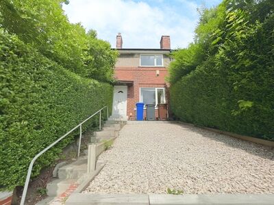 2 bedroom Mid Terrace House to rent