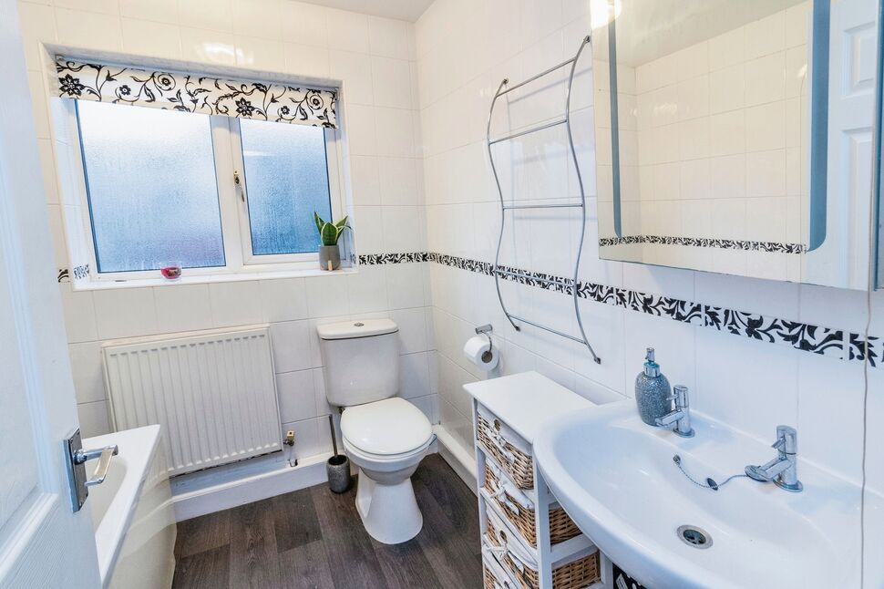 3 bedroom Mid Terrace House for sale, Manvers Road, Sheffield, S6 £