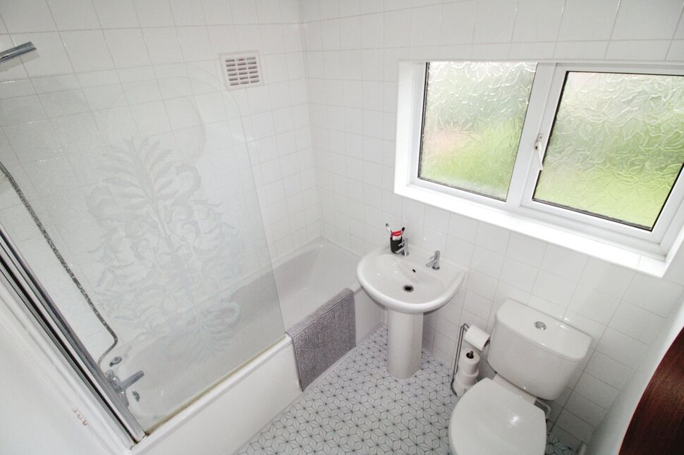 Family Bathroom WC