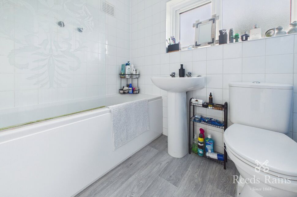 Family Bathroom WC