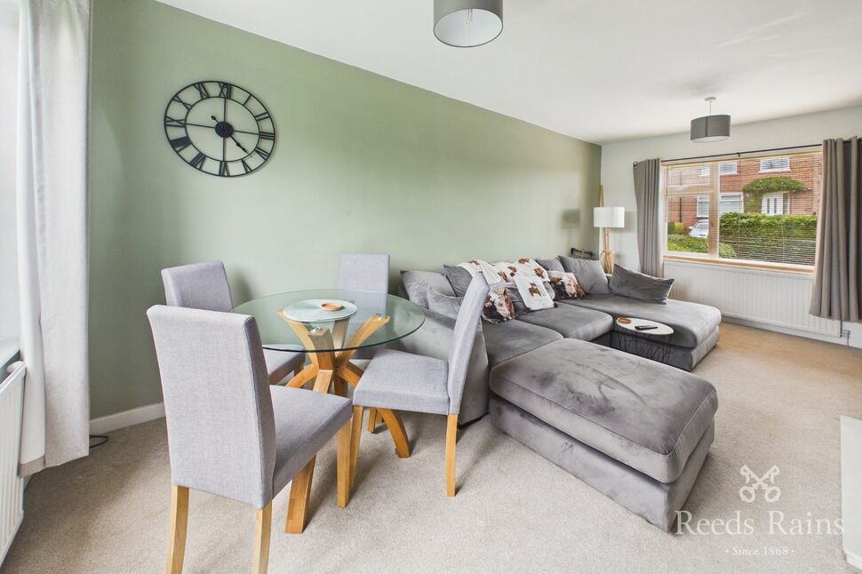 Lounge / Dining Room