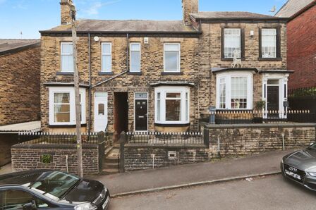 Beechwood Road, 3 bedroom Mid Terrace House for sale, £230,000