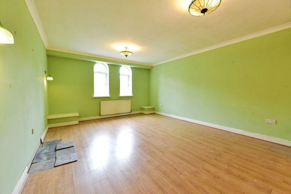 Lounge / Kitchen