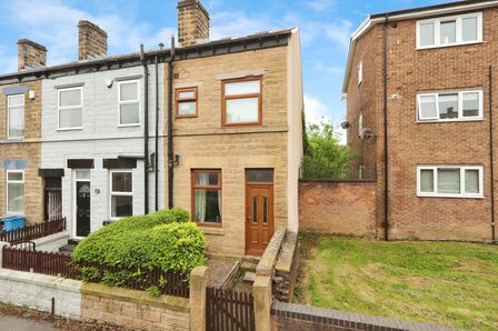 Burnell Road, 3 bedroom End Terrace House for sale, £200,000