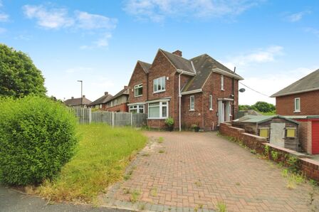 Colley Crescent, 2 bedroom Semi Detached House to rent, £950 pcm