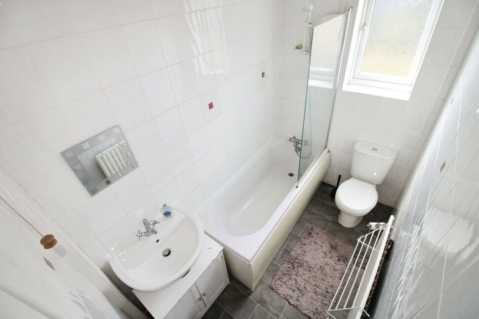 Family Bathroom WC