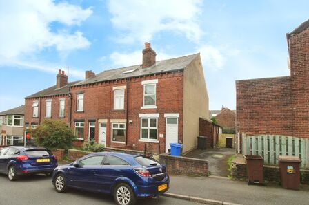 Fitzgerald Road, 3 bedroom End Terrace House to rent, £1,200 pcm