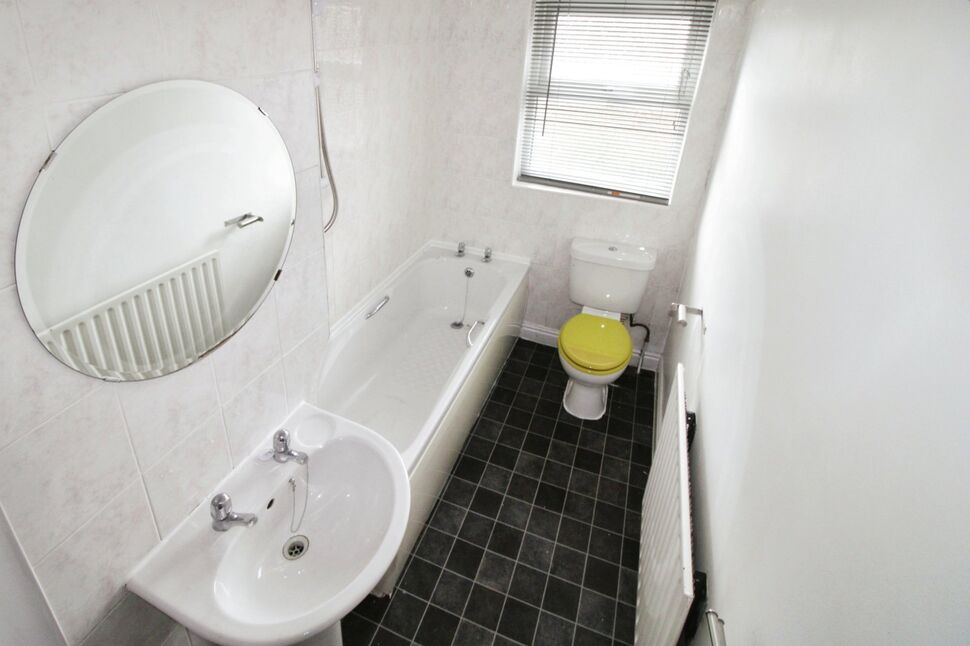 Family Bathroom WC