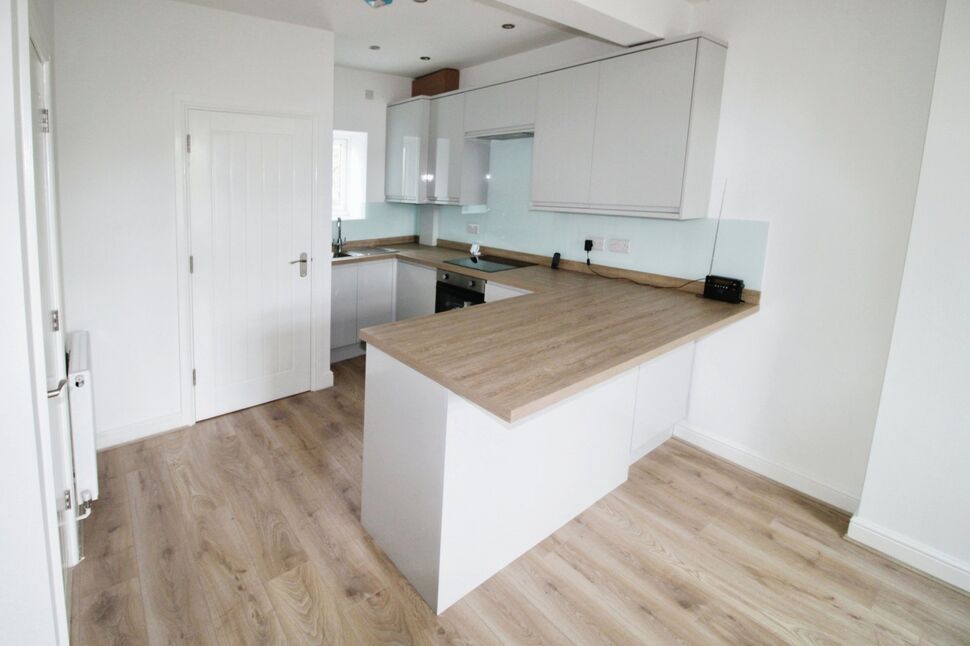 Kitchen / Dinging Room