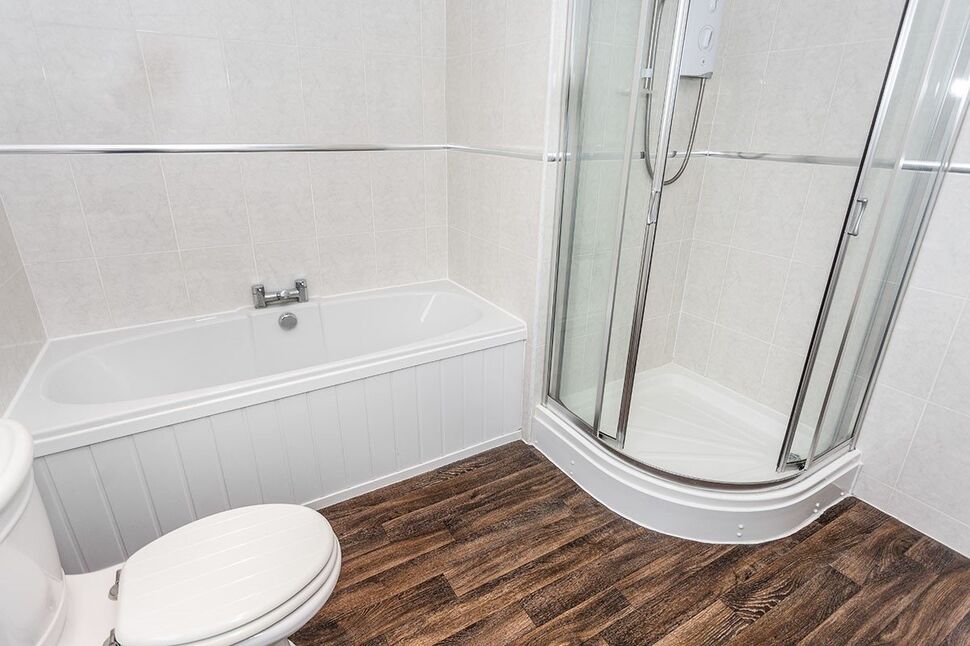 Family Bathroom WC