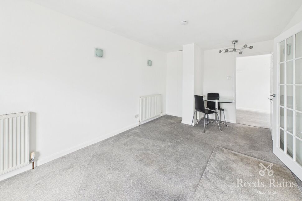 Lounge / Dining Room