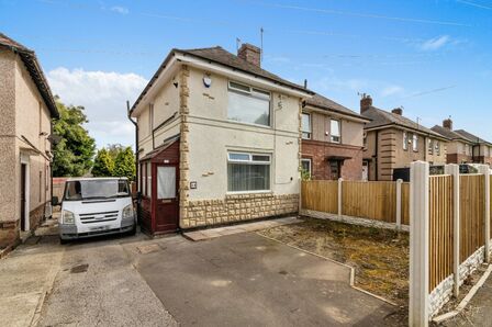 2 bedroom Semi Detached House to rent
