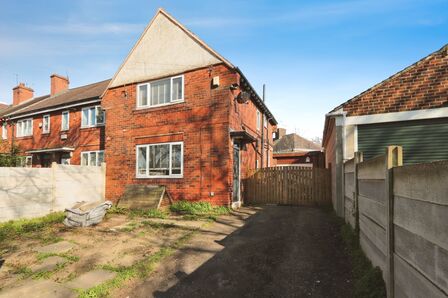 2 bedroom End Terrace House for sale
