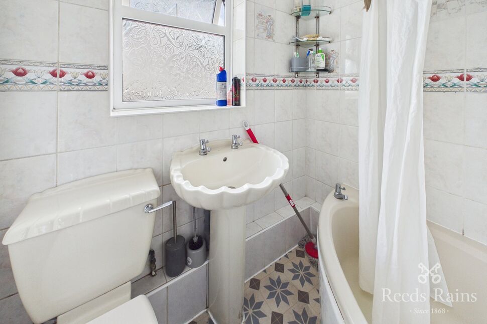 Family Bathroom WC
