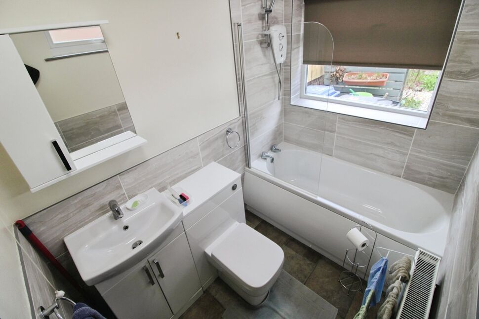 Family Bathroom WC