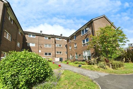 2 bedroom  Flat for sale