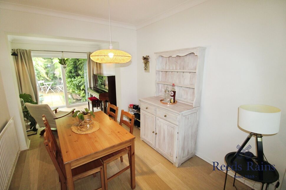 Lounge / Dining Room