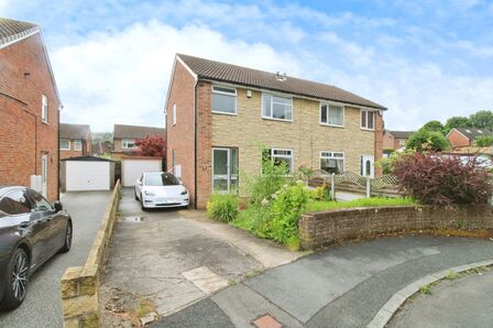Stanwood Drive, 3 bedroom Semi Detached House to rent, £950 pcm